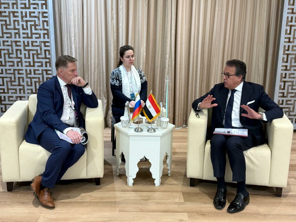 مصر وروسيا تبحثان إنتاج المستحضرات الدوائية والمستلزمات الطبية وتدريب الكوادر