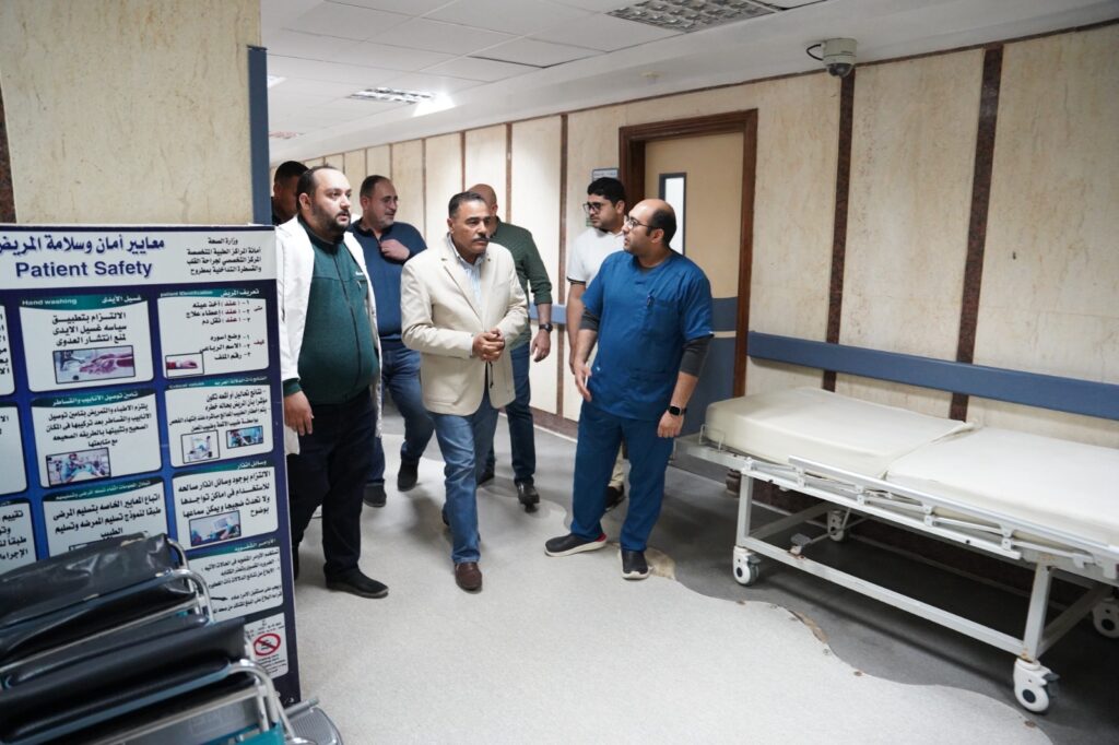 محافظ مطروح يتفقد مركز قسطرة القلب والجراحات التداخلية بمطروح