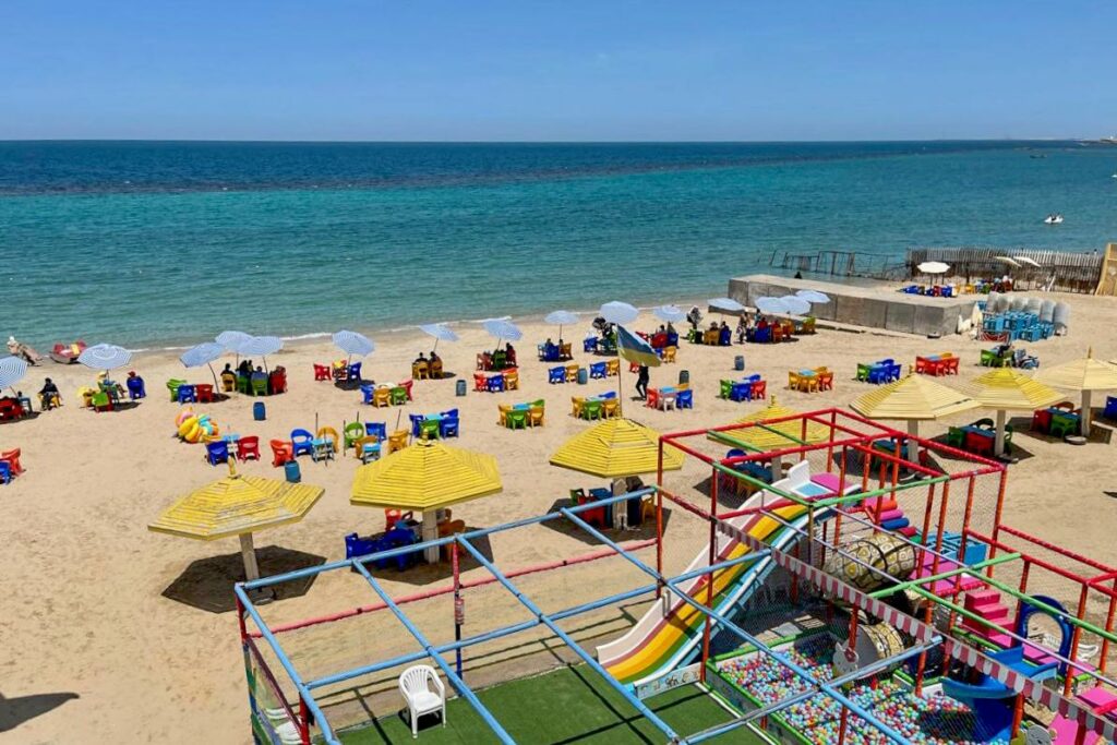 الإسكندرية تعلن جاهزية الشواطئ والميادين لاحتفالات شم النسيم