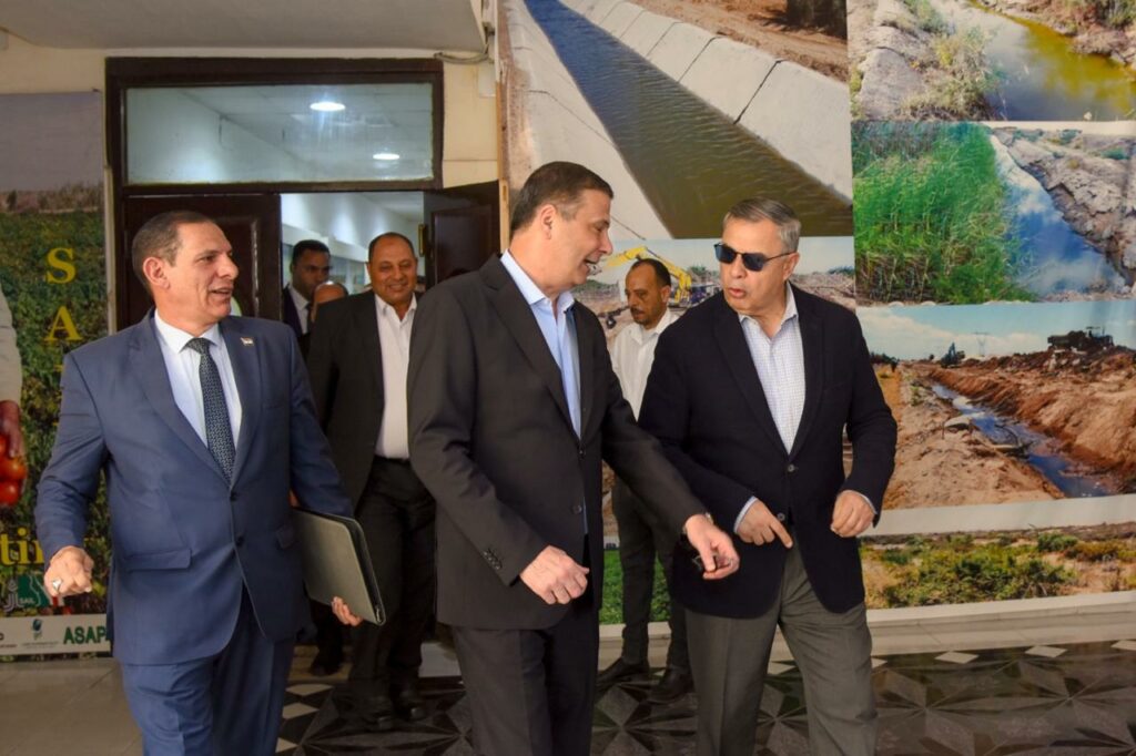 وزير الزراعة يبحث مع محافظ الإسكندرية استغلال الأصول