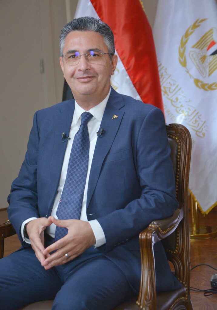 «التموين»: طرح كميات كبيرة من السكر الحر بالمجمعات الاستهلاكية