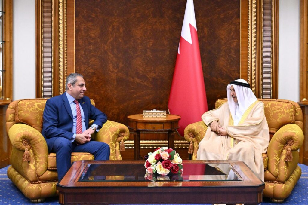 نائب رئيس وزراء البحرين يستقبل رئيس «العاصمة الإدارية» لبحث التعاون العمراني
