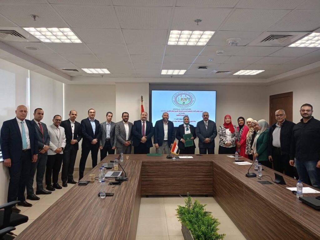 «المصرية لنقل الكهرباء» توقع عقد توسيع محطة محولات جنوب الكيان