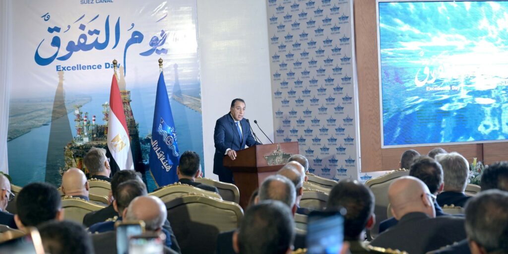 تفاصيل احتفالية قناة السويس.. إطلاق خدمة إزالة مخلفات السفن وافتتاح مصنع البنتونات وإيرادات مارس
