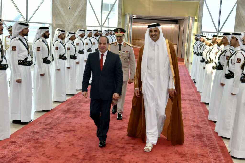 قطر تعتزم ضخ 7.5 مليار دولار استثمارات مباشرة جديدة في مصر (بيان مشترك)
