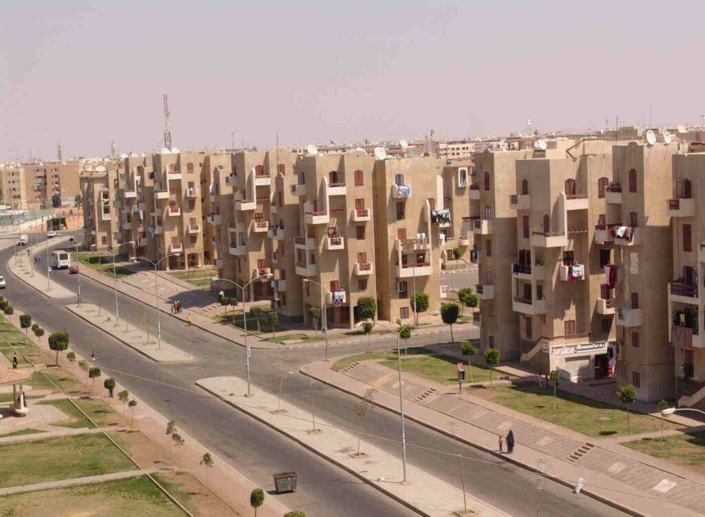 «الإسكان» تطرح قطعة أرض جامعة للبيع بالعاشر من رمضان