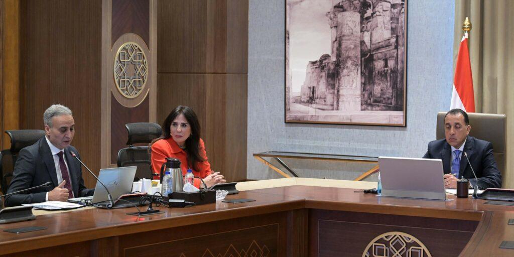 تحرير 40.6 ألف مخالفة خلال 14 شهرًا.. رئيس الوزراء: تعزيز دور جهاز حماية المستهلك في ضبط الأسواق ومنع الممارسات الضارة