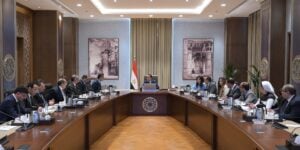 رئيس الوزراء ترأس اجتماعها.. اللجنة العليا لضبط الأسواق: انخفاض أسعار السلع خلال أبريل الحالي وطبق البيض تراجع إلى 120 جنيهًا