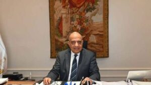 «الكهرباء» ترفع حالة الاستعداد القصوى لمواجهة آثار المنخفض الخماسينى