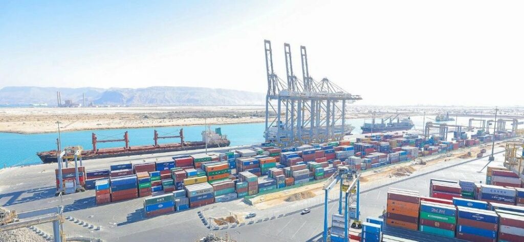 موانئ دبي.. ميناء السخنة تحقق معدلات قياسية في الربع الأول من عام 2025 بـ 285 ألف حاوية مكافئة