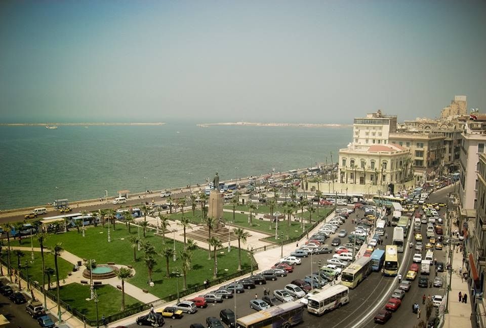 تأمينات مؤقتة ضخمة على طاولة الاستثمار.. مطاعم وشواطئ الإسكندرية تنتظر عروض المستثمرين