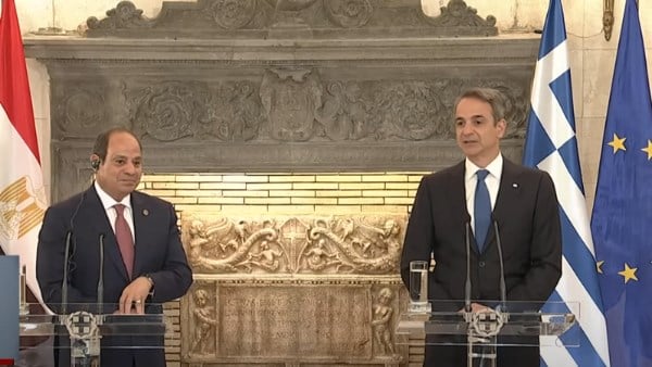 رئيس وزراء اليونان: اتفاقية ترسيم الحدود البحرية مع مصر مثالية