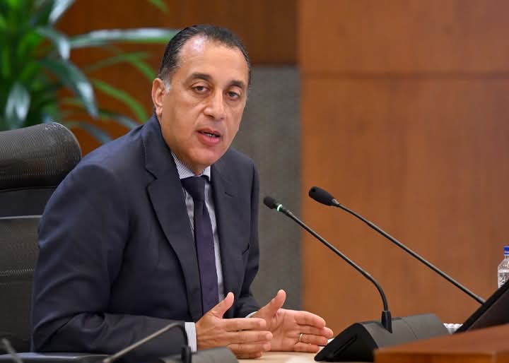 بينها جدل البنزين و الإيجار القديم وعقد موانئ أبو ظبي.. تفاصيل رد «مدبولي» على قضايا الساعة