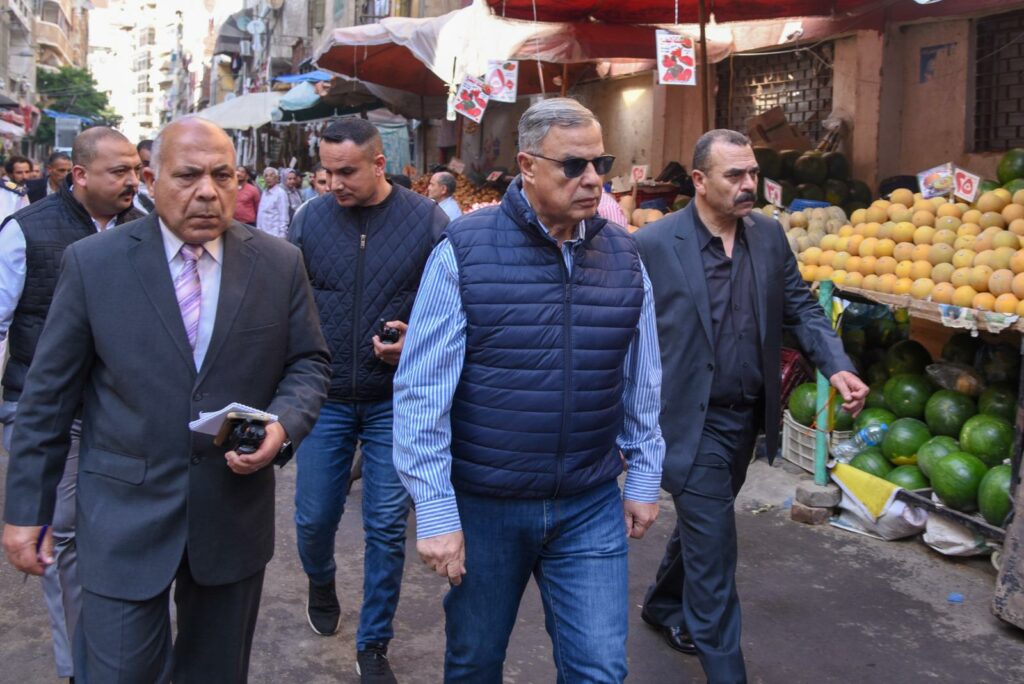 سوق زنانيري تحت الرقابة ومحافظ الإسكندرية يطالب بإجراءات رادعة تجاه المخالفات