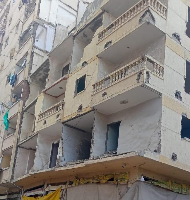 تنفيذ قرارات إزالة عاجلة لعقارات آيلة للسقوط في الإسكندرية
