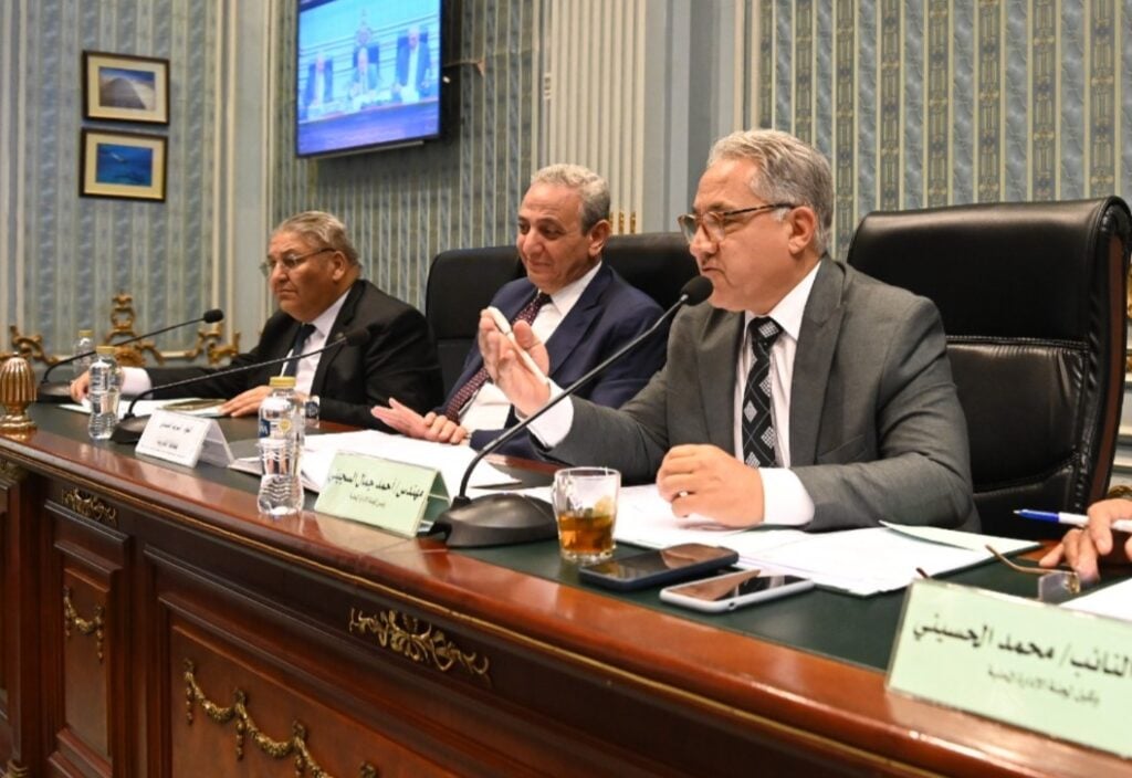 محافظ الغربية: التنسيق مع التخطيط العمراني لإعادة النظر في قيود الارتفاع لمدن المحافظة