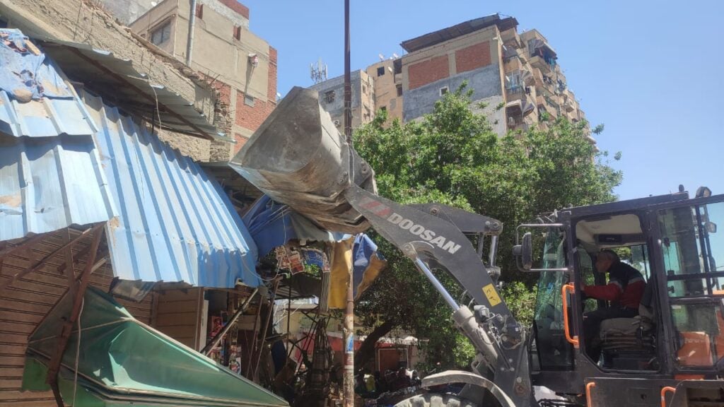 «الإسكندرية» تفرض الانضباط في سوق باكوس بحملة مكبرة