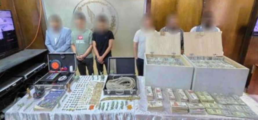 القبض على عصابة نصب على المواطنين بقطع أثرية فرعونية مقلدة