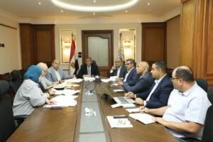«النجار» يبحث آليات تطوير منظومة النظافة فى الجيزة وتحقيق رضا المواطنين
