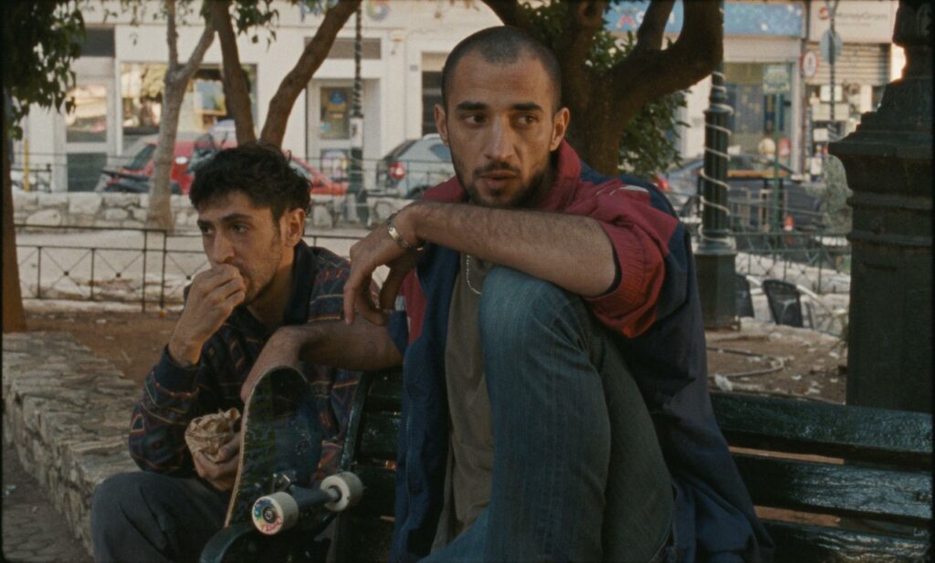 «إلى عالم مجهول» يبدأ رحلة جديدة من العرض السينمائي في العالم العربي