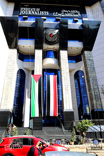 نقيب الصحفيين يخاطب رئيس «النواب» لحذف عقوبة الحبس على النشر بمشروع قانون الفتوى الشرعية