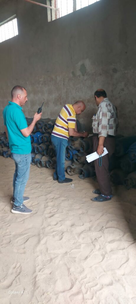 الجيزة: ضبط 160 شيكارة دقيق بلدي مدعم والتحفظ على 4000 لتر سولار
