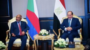 شهدا توقيع عددًا من الاتفاقيات.. الرئيس السيسي خلال استقباله رئيس جمهورية القُمر: توافق في الرؤى تجاه غزة وأمن البحر الأحمر
