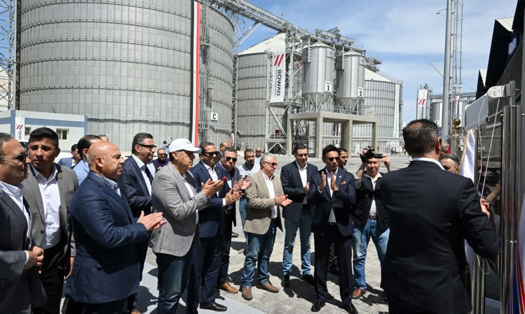 ستجذب استثمارات جديدة.. رئيس الوزراء يشهد افتتاح محطة الصب السائل لشركة «نيو هورايزون تانك ترمينال» بميناء غرب بورسعيد
