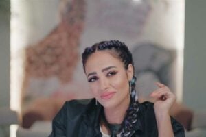 رنا سماحة تطرح كليب "الهونولولو" بعد تصدرها "التريند"