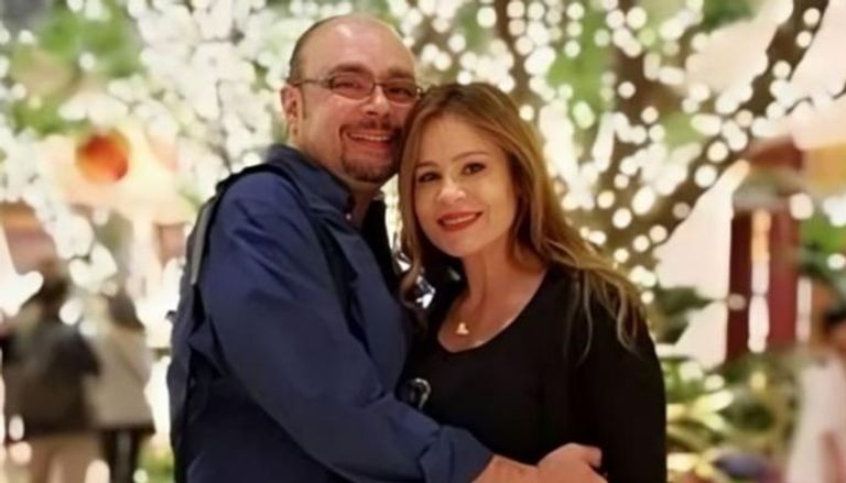كارول سماحة تتلقى عزاء زوجها المنتج وليد مصطفى بمسجد الشرطة اليوم